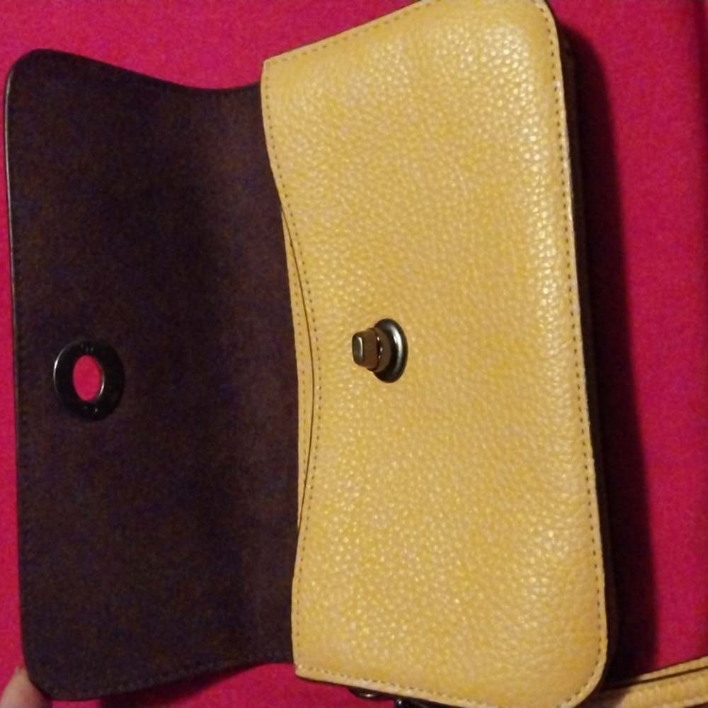 Coach Wristlet - Picture 8 of 15